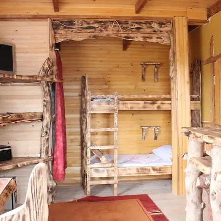 Skhovanka Dovbusha 3* Myhove